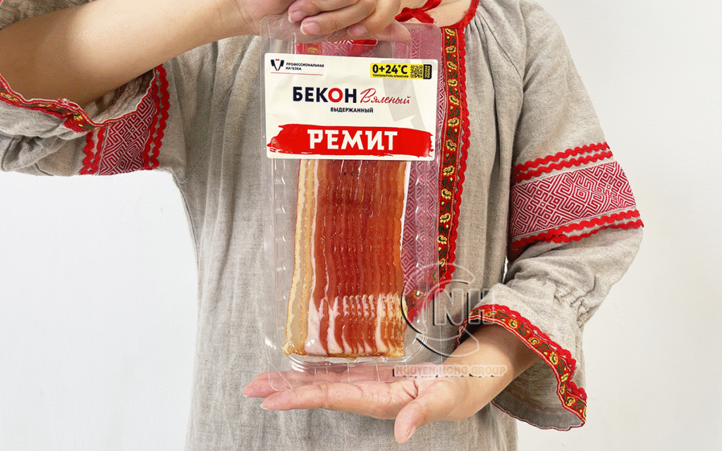Ba chỉ lợn hun khói cắt lát