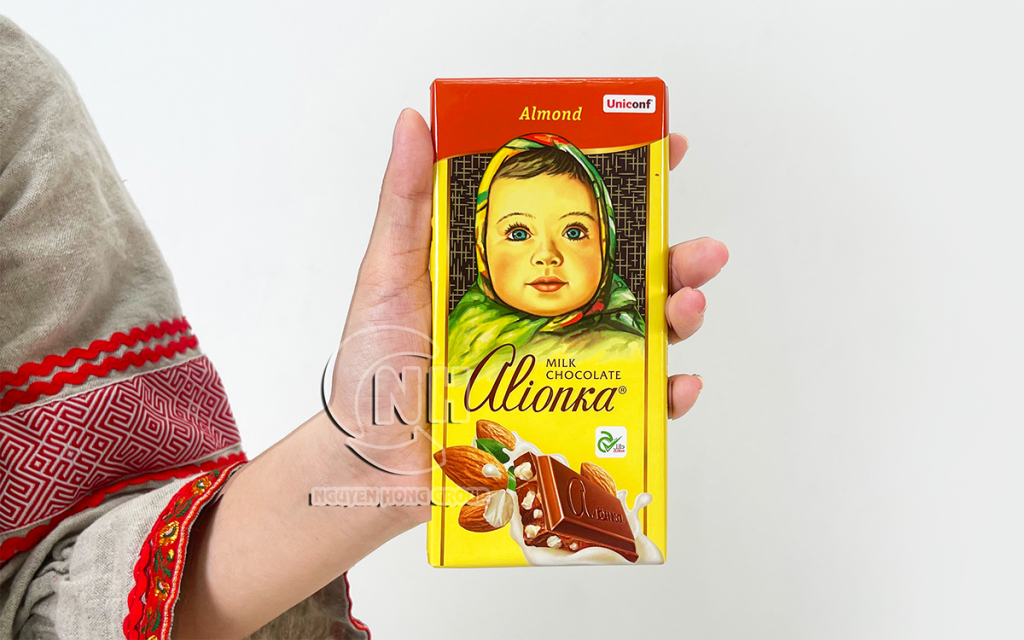 Kẹo Socola Alionka nhân hạnh nhân
