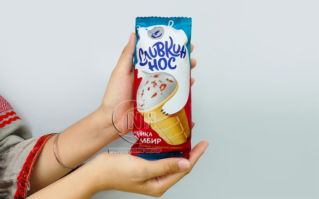 Kem cốc ốc quế Plombir vị dâu