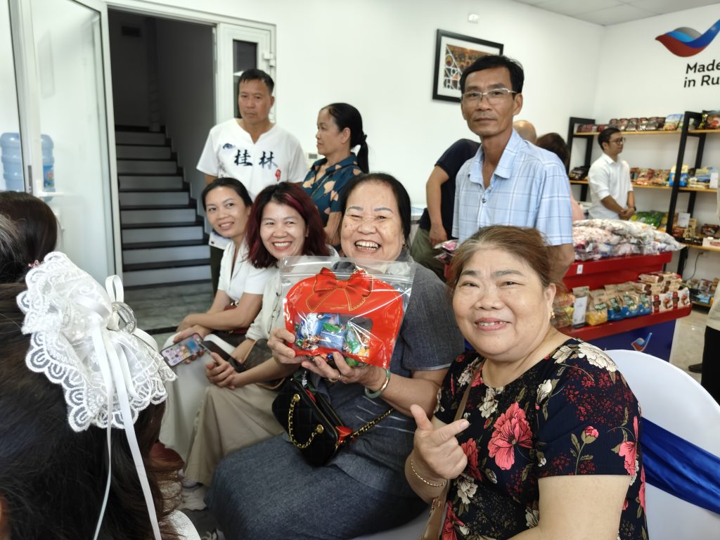 Đón tiếp Đoàn Doanh nghiệp Tây Hải Dương