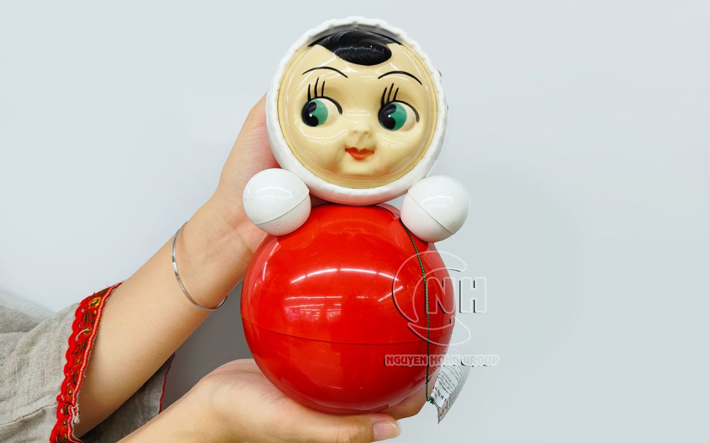 Lật đật Nga Nevalyashka