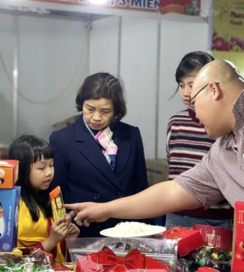 Tuần Văn hóa - Thương mại - Sinh vật cảnh 2025: Nguyễn Hồng đóng góp "góc Nga" ấn tượng