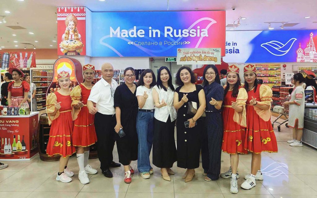 Chính thức ra mắt Góc hàng Nga (Russia Corner) tại WinMart Vincom Long Biên