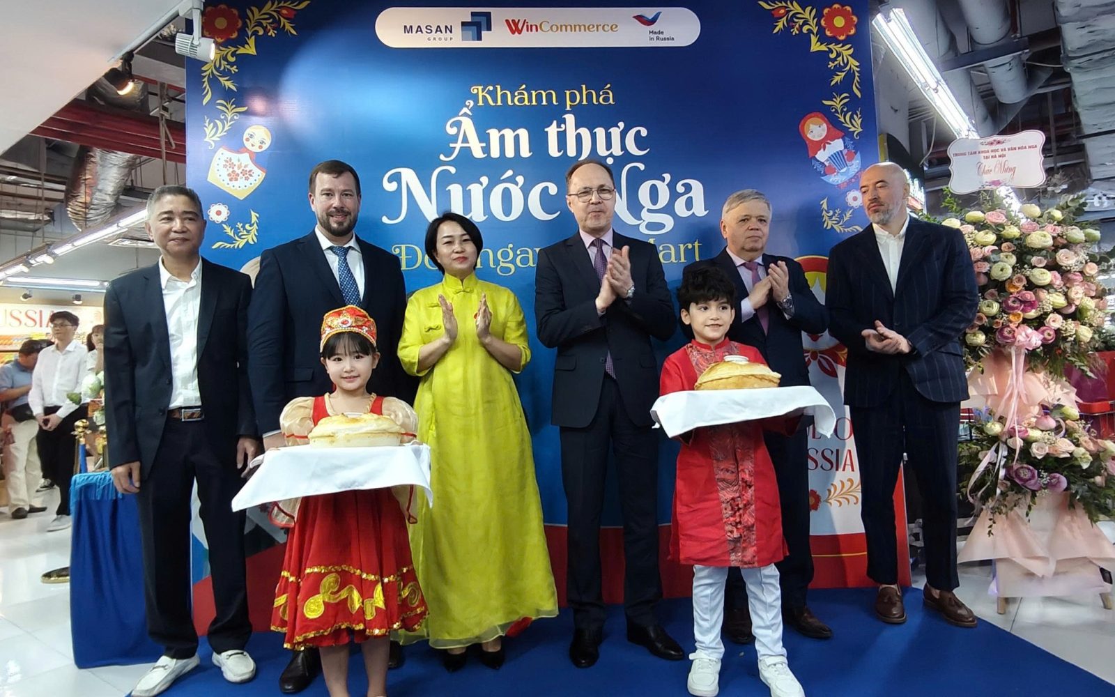 Góc hàng Nga Long Biên