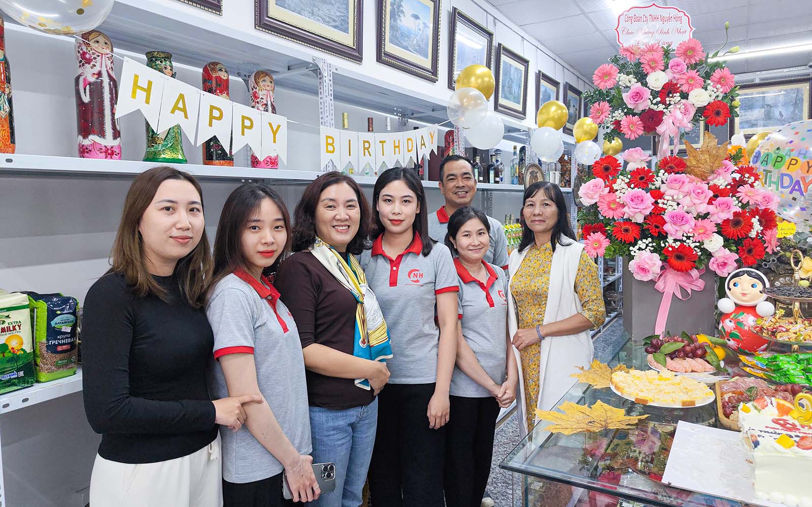 Kỷ niệm 9 năm thành lập Cửa hàng 87 Lạch Tray