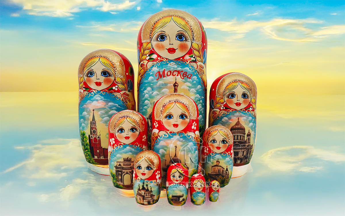Búp bê Matryoshka kiến trúc nước Nga
