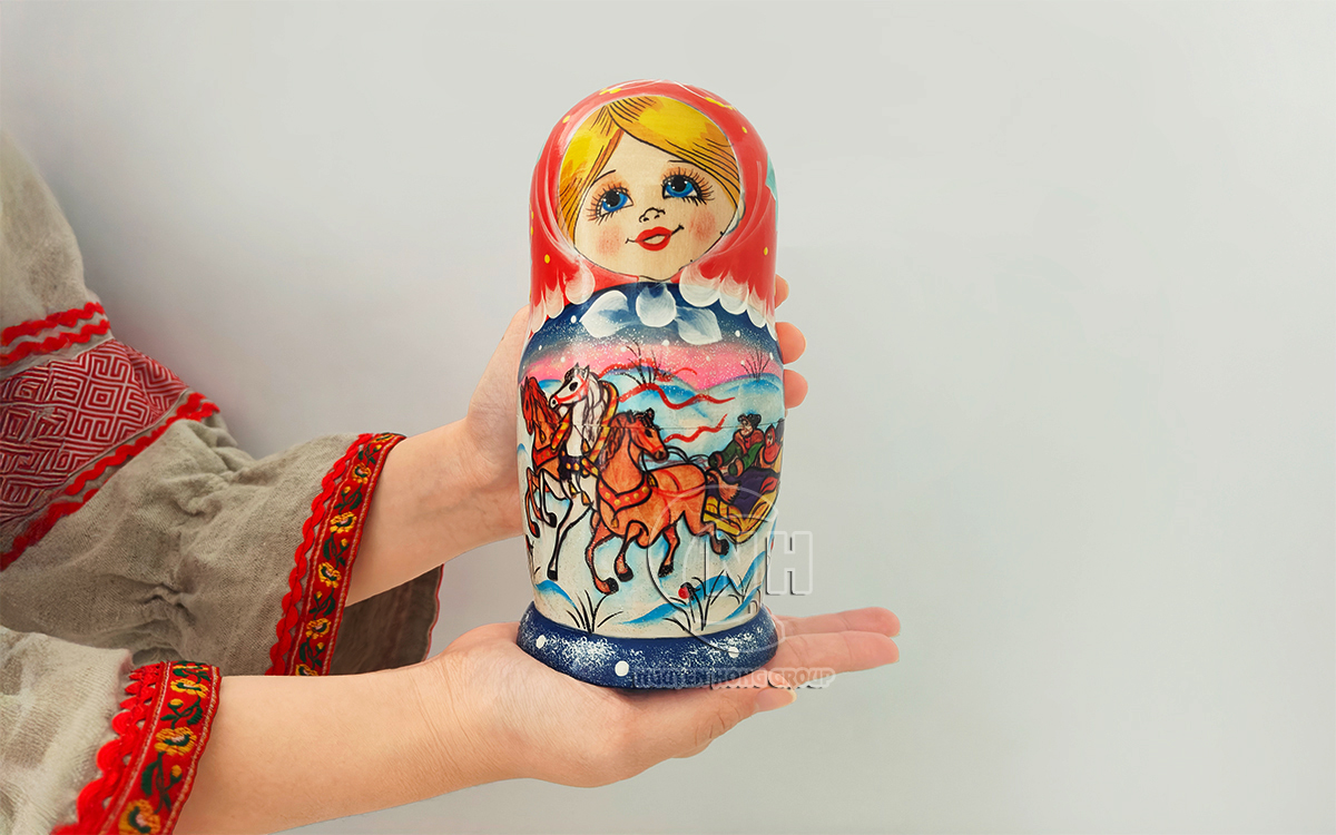 Búp bê Matryoshka lễ hội mùa đông