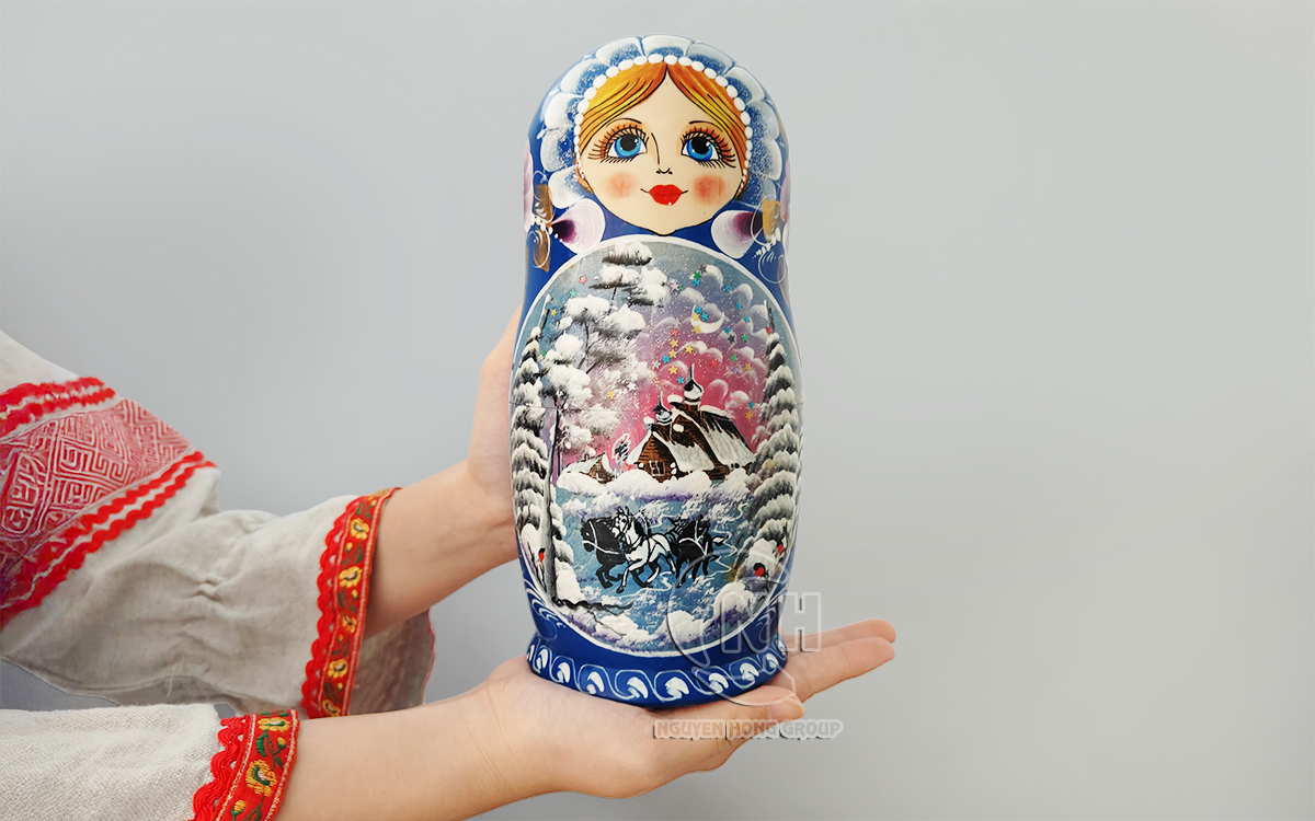 Búp bê Matryoshka ngôi nhà mùa đông xanh dương