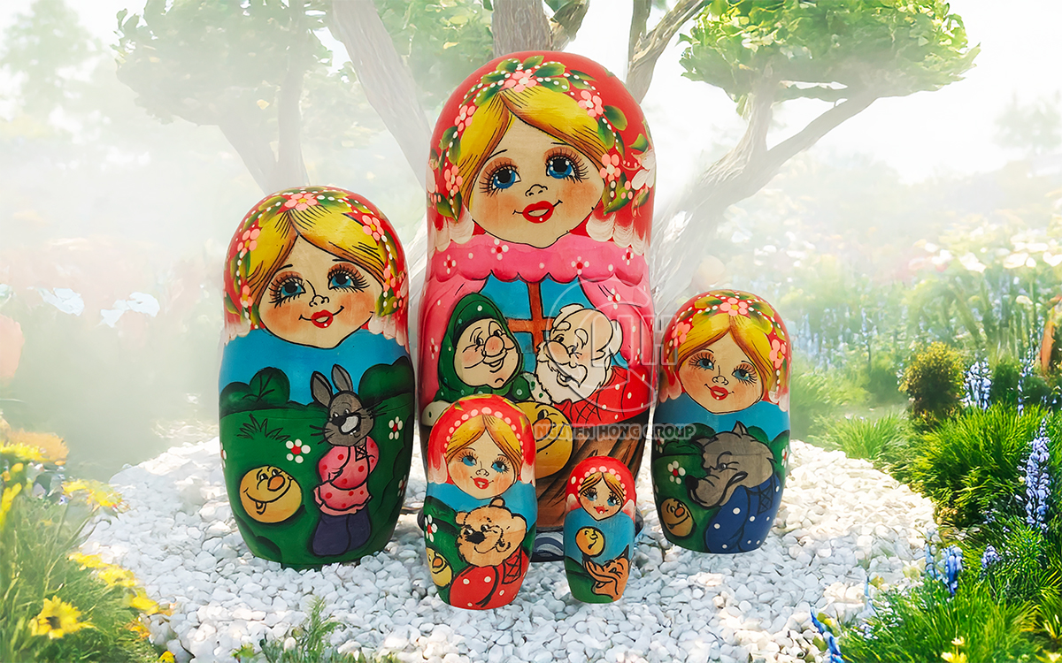 Búp bê Matryoshka trứng vàng may mắn