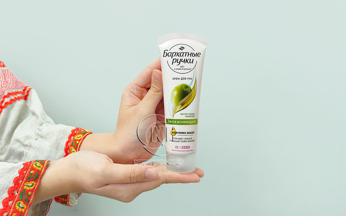 Kem dưỡng da tay Silky Hands ô liu siêu dưỡng ẩm