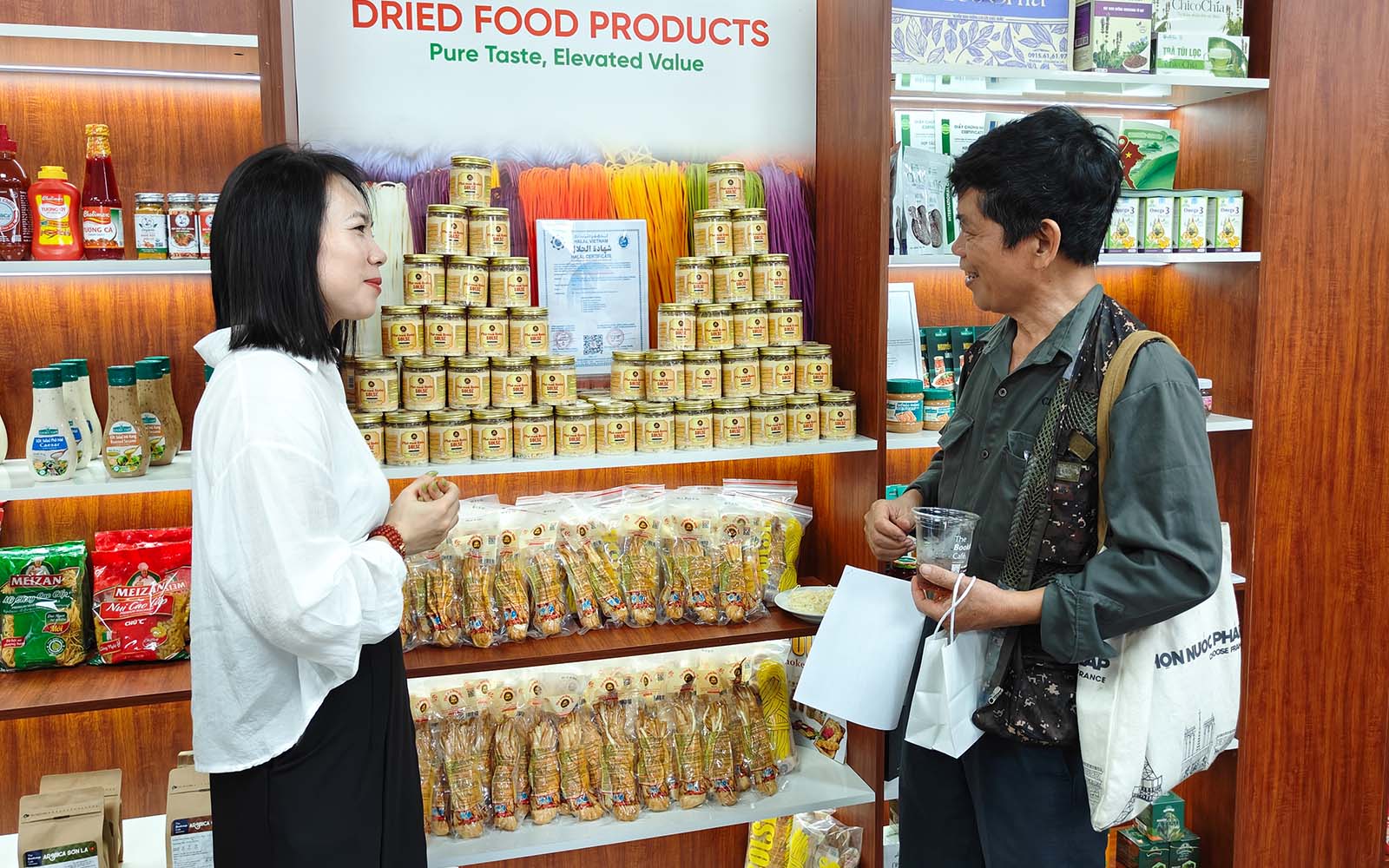 Đưa sản phẩm Việt tiếp cận thị trường Halal: Nguyễn Hồng và SOLSE mở rộng kết nối tại HALALVIET