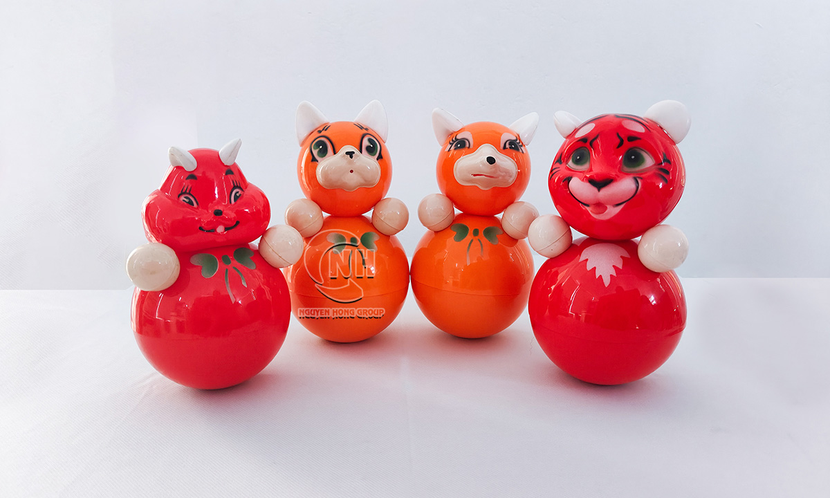Lật đật Nevalyashka chú mèo dễ thương